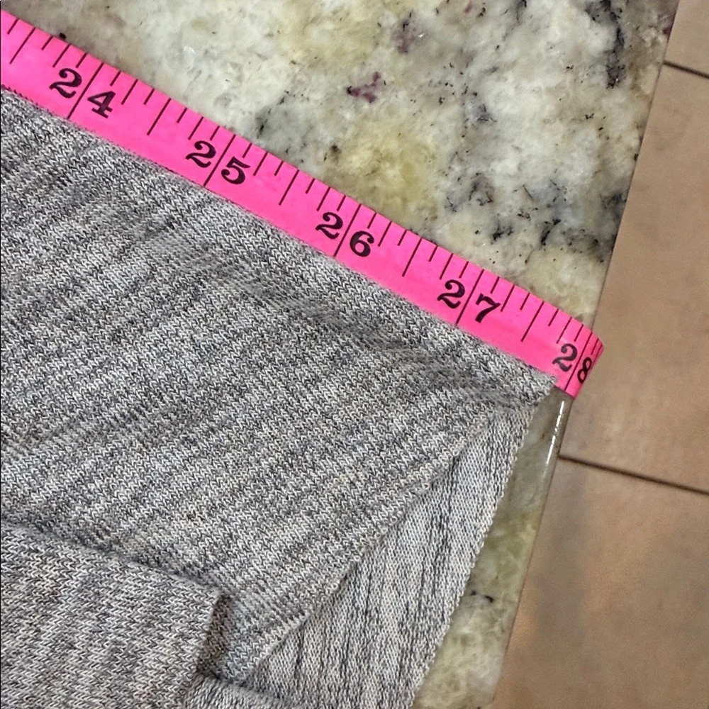 Easel Women’s Boho heathered ruffle sleeve/hem  sweater tunic Taupe Size Small - Picture 9 of 9